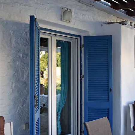 Dom wakacyjny παραδοσιακη -χωριατικη κατοικια με αυλη Kitnos